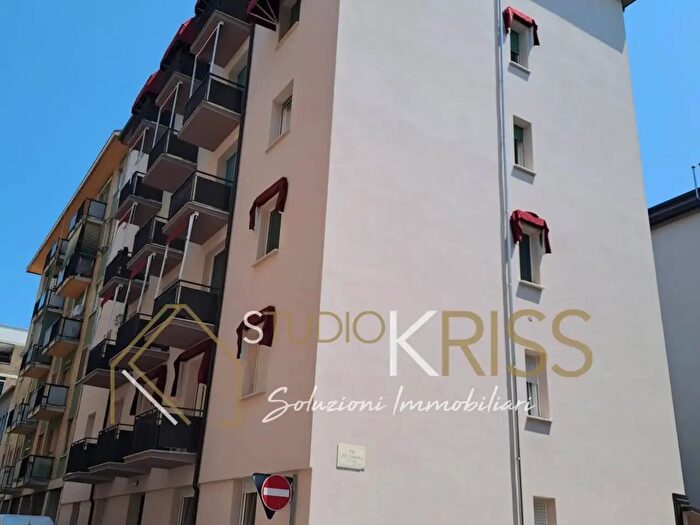 Appartamento con 5 locali in vendita in Via Nazario Sauro, Ferrara