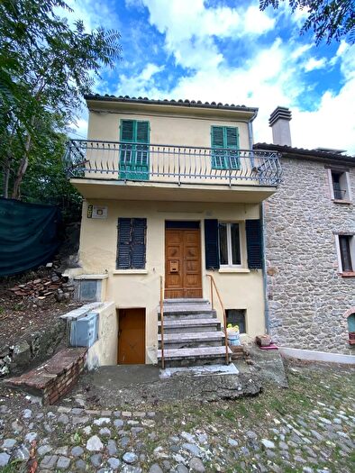 Casa in vendita in Novafeltria Rn, Novafeltria