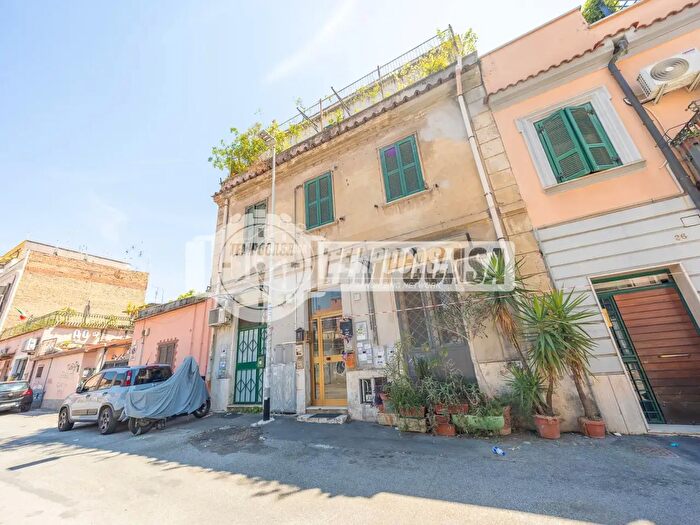 Appartamento monolocale in vendita in Roma