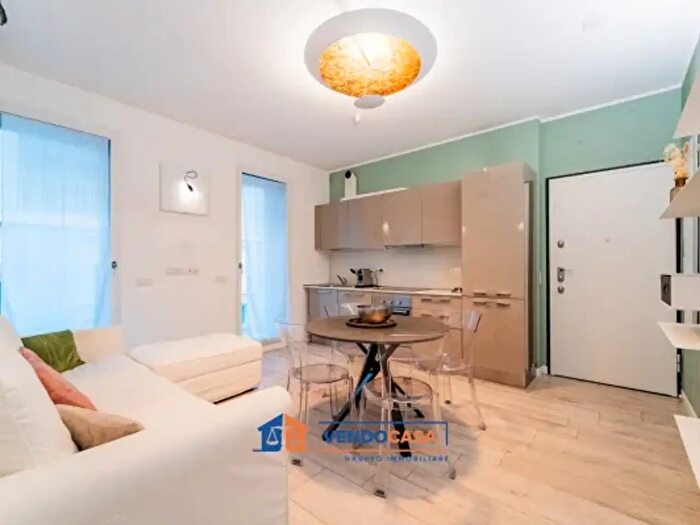 Appartamento bilocale in affitto in Via Aleardo Aleardi, Milano