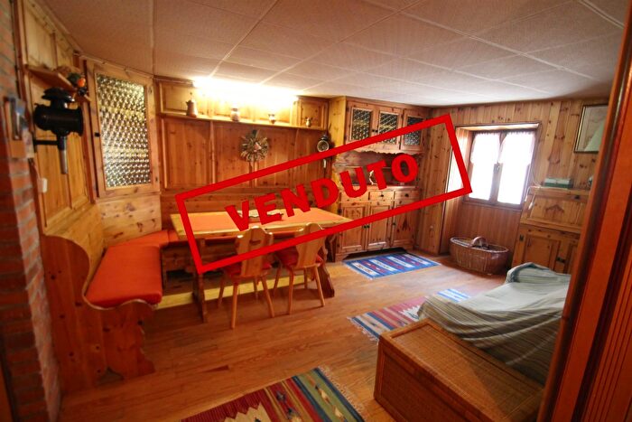 Appartamento quadrilocale in vendita in Via Pietra, Campodolcino