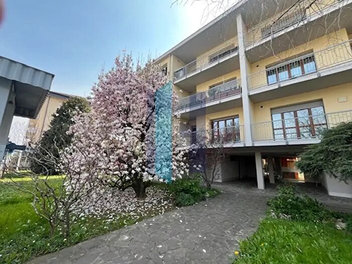 Appartamento quadrilocale in vendita in Via Forlanini, Ponte San Pietro
