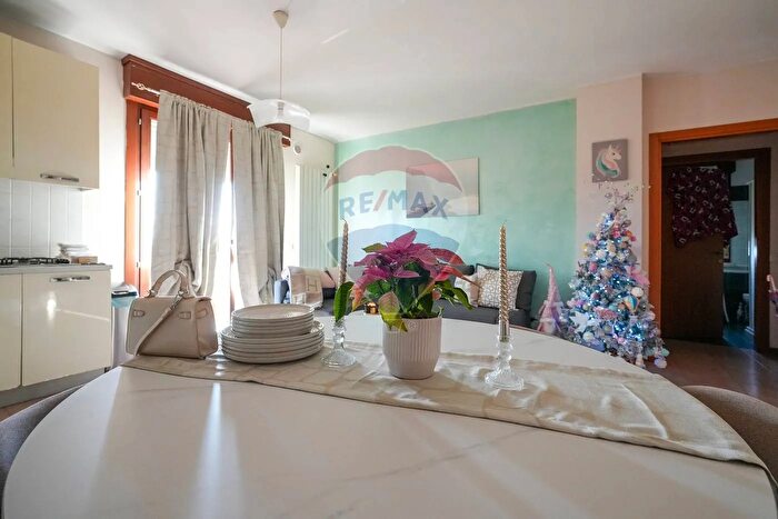 Appartamento trilocale in vendita in Via Capersa, Casaleone