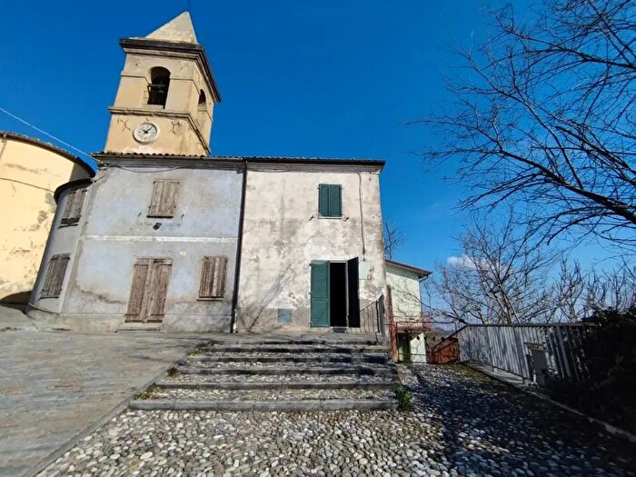 Casa bilocale in vendita in Via Rontagnano Castello, Sogliano Al Rubicone