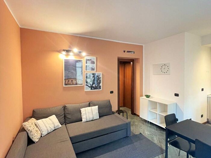 Appartamento bilocale in affitto in Via Corsico, Navigli Darsena, Milano