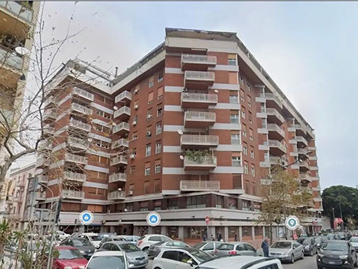 Appartamento quadrilocale in vendita in Via Antonio Crescenzio, Palermo