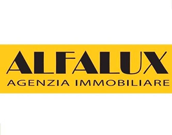 Appartamento trilocale in vendita in Via Roma, Staffolo