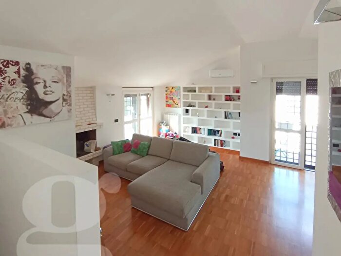 Casa trilocale in vendita in Via Marotta, Fiumicino