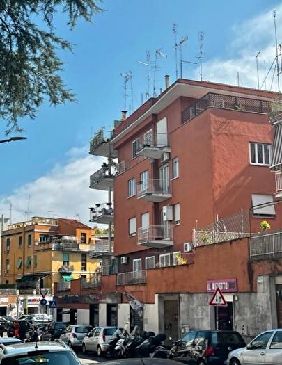 Appartamento monolocale in affitto in Via Val di Lanzo, Conca d'Oro Valli, Roma