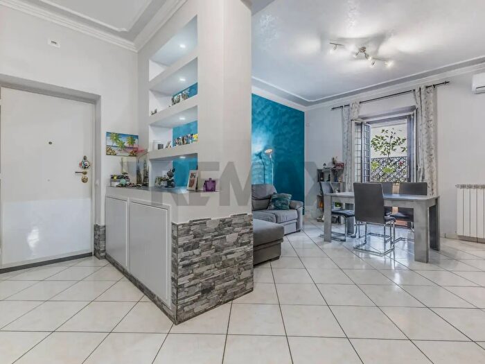 Appartamento quadrilocale in vendita in Roma