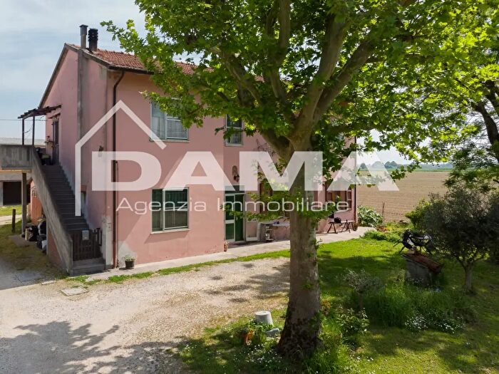 Appartamento con 5 locali in vendita in Via Don Romeo Bagattoni, Forli