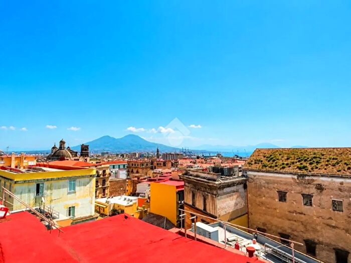 Appartamento bilocale in vendita in Vico Nuovo ai Librai, Napoli