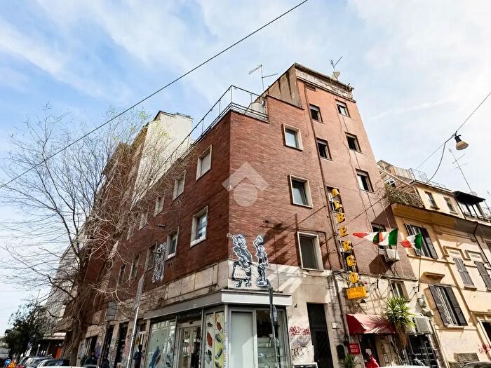 Appartamento trilocale in vendita in Via Nino Bixio, Roma