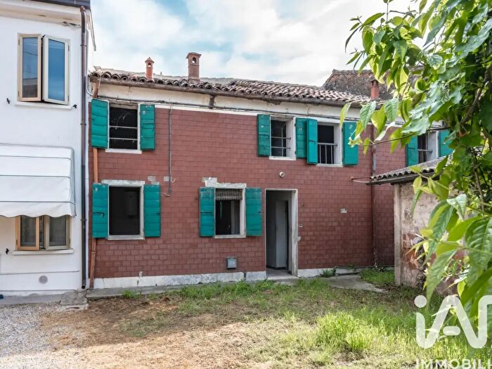 Casa bilocale in vendita in Via Marconi, Voghiera