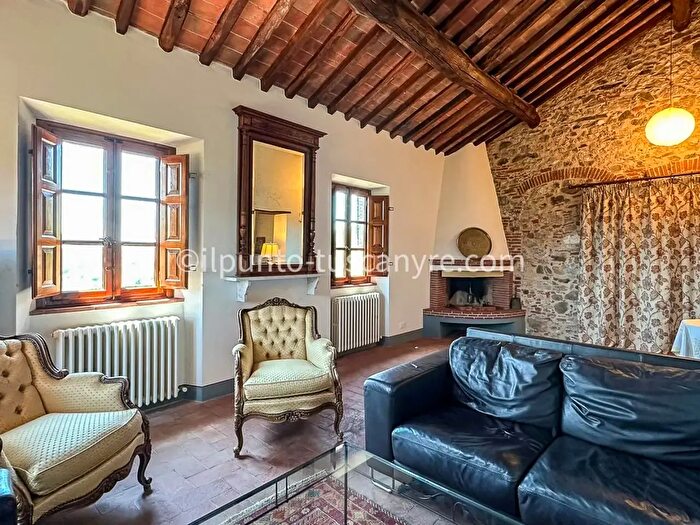 Casa con 6 locali in vendita in Strada Provinciale, Pescaglia