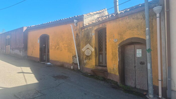 Casa con 5 locali in vendita in Via Catania, SantAlfio
