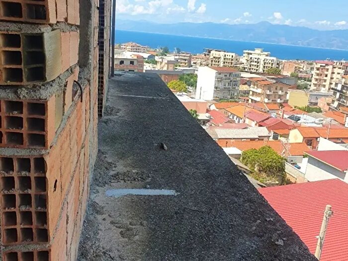 Casa con 5 locali in vendita in Via Saracinello, Reggio Calabria