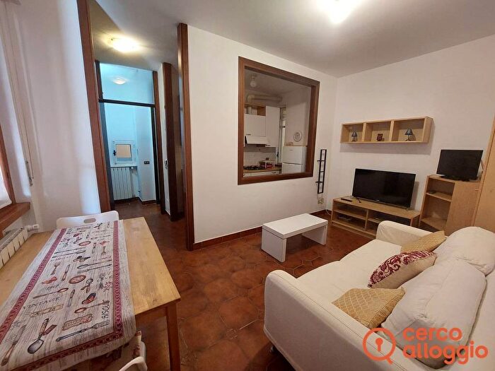 Appartamento bilocale in affitto in Via Enrico Cernuschi, Montello, Varese