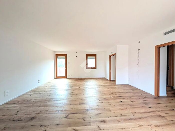 Appartamento quadrilocale in vendita in Via Tommaso Salsa, Treviso