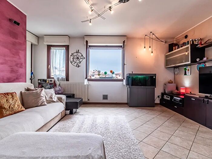 Appartamento quadrilocale in vendita in Via Europa a, Dozza