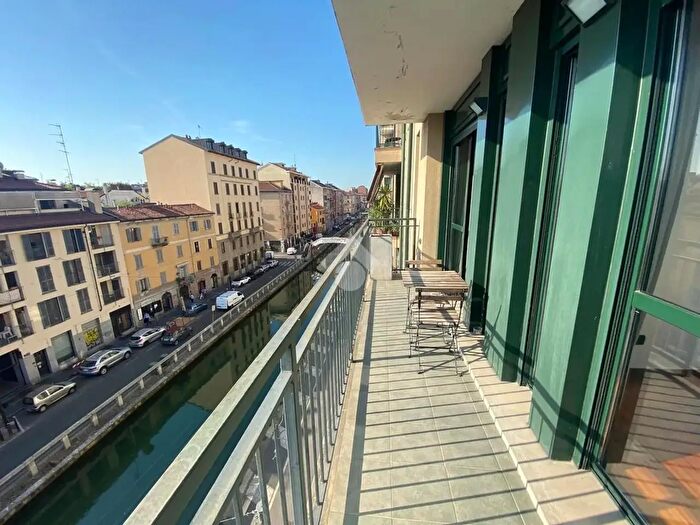 Appartamento bilocale in affitto in Alzaia Naviglio Pavese, Milano