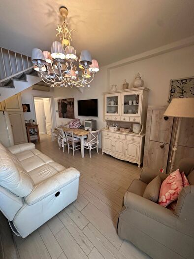 Casa quadrilocale in vendita in Forte Dei Marmi