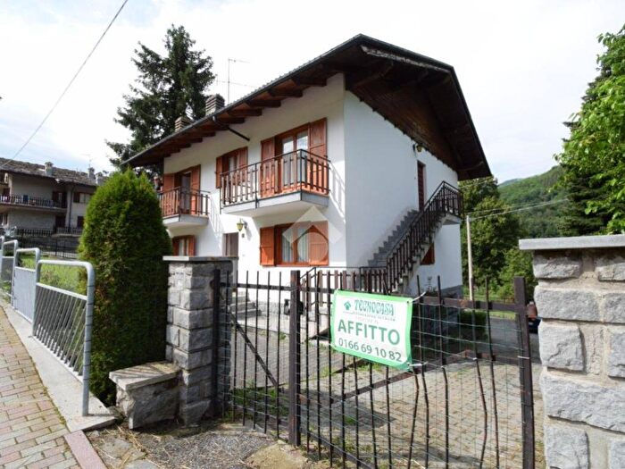 Appartamento trilocale in affitto in Località CHAMPAGNE, Centro, AnteySaintAndrè