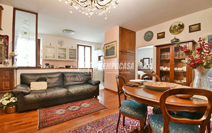 Appartamento trilocale in vendita in Lungo Tronto Bartolomei, Ascoli Piceno