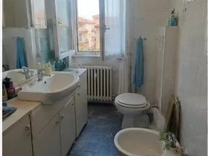 Appartamento quadrilocale in affitto in Via Contardo Ferrini, Pavia
