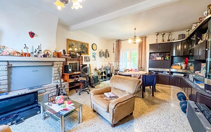 Appartamento bilocale in vendita in Via Padre Germano Passionista, Soriano Nel Cimino