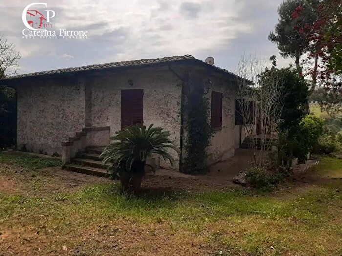Casa con 8 locali in vendita in Via delle Mandriacce, Montescudaio