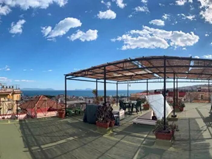 Appartamento con 5 locali in vendita in Via del Parco Regina Margherita, Napoli