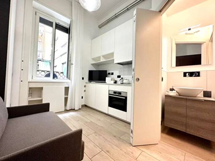 Appartamento monolocale in affitto in Via Felice Casati, Repubblica, Milano