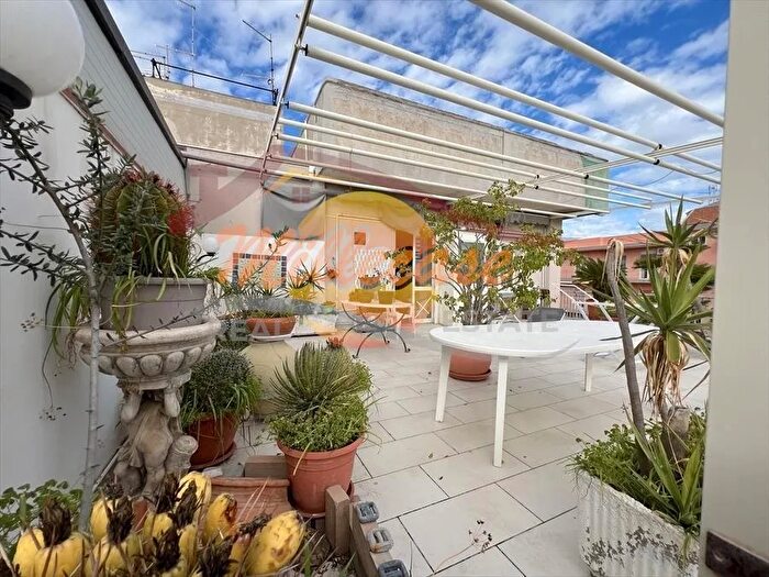 Appartamento con 6 locali in vendita in Viale Scala Greca, Siracusa