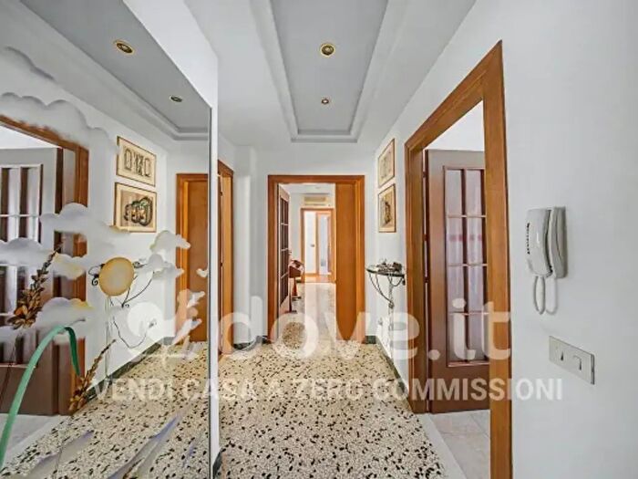 Appartamento con 5 locali in vendita in Via Cacciatori del Sile, Treviso