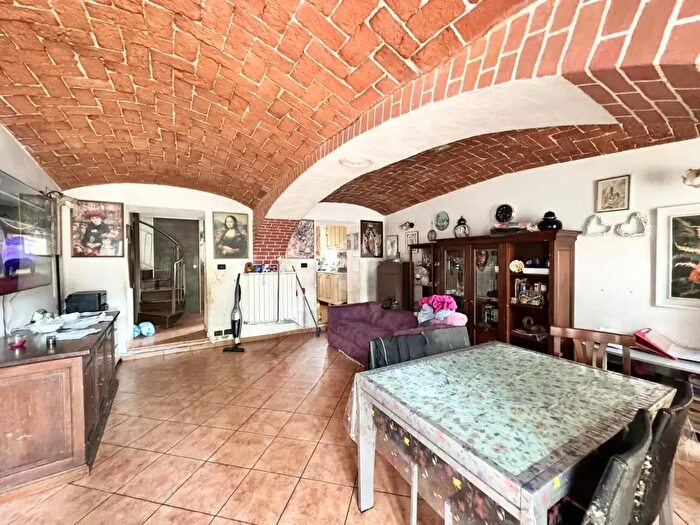 Casa con 7 locali in vendita in Via Pronelli, Buriasco