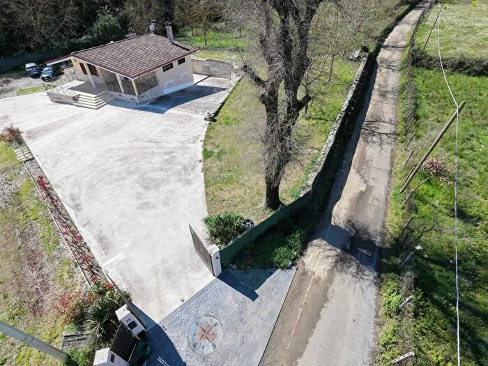 Casa quadrilocale in vendita in Via Carpinetana Ovest, Segni