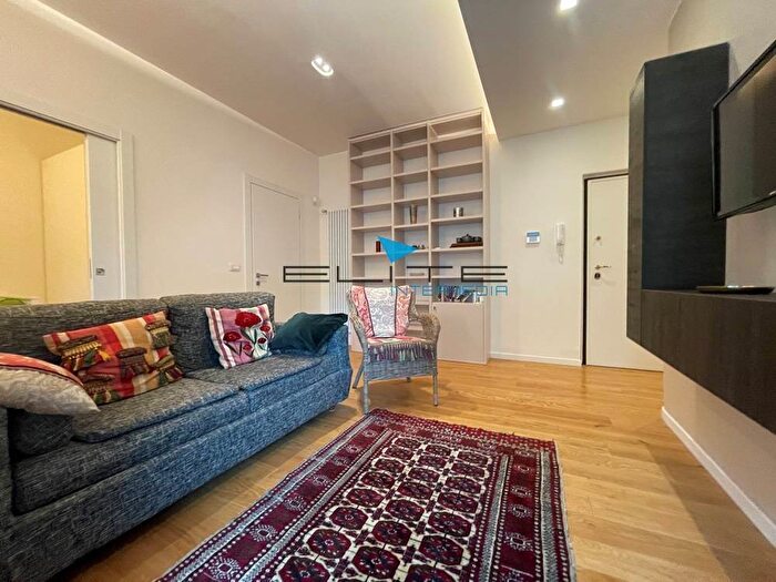 Appartamento trilocale in affitto in Via Vincenzo Gioberti, Viale Bovio Piazza Duca degli Abruzzi, Pescara