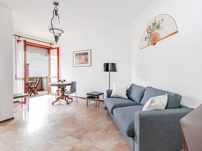 Appartamento monolocale in affitto in Via Paolo Lomazzo, Sempione, Milano