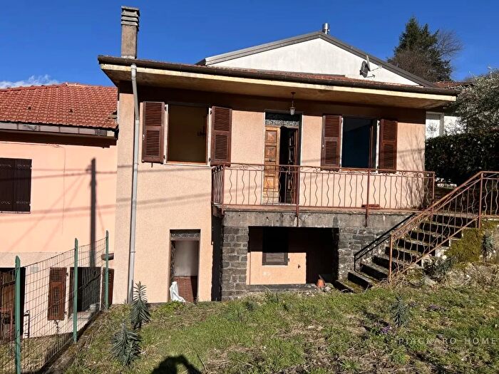 Casa con 5 locali in vendita in Via Cervara, Pontremoli