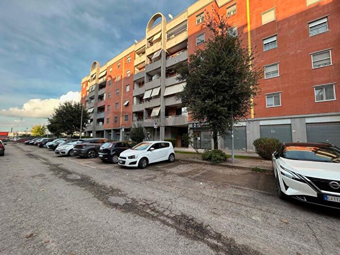 Appartamento trilocale in affitto in Via bonn, Inghilterra Zona, Aprilia