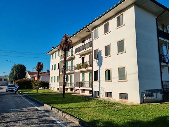 Appartamento quadrilocale in vendita in Via Alcide De Gasperi, Albettone