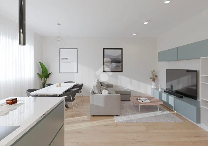 Appartamento trilocale in vendita in Via Francesco Saverio Nitti, Carpi