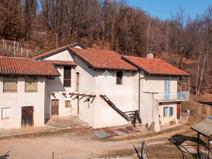 Casa trilocale in vendita in Via S Bernardo, Verzuolo