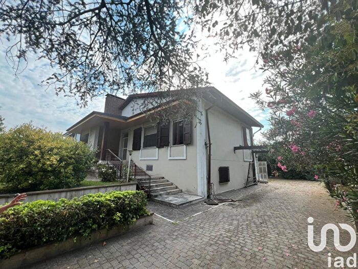 Casa con 5 locali in vendita in Via Matteotti, Poggio Rusco