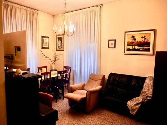 Appartamento trilocale in affitto in Via dei Lanciafiamme, Cecchignola Giuliano Dalmata, Roma
