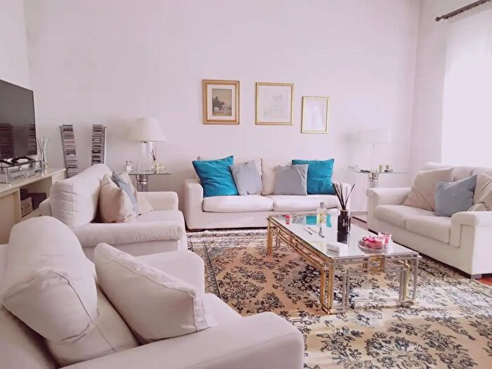 Casa con 10 locali in vendita in Montelupo Fiorentino