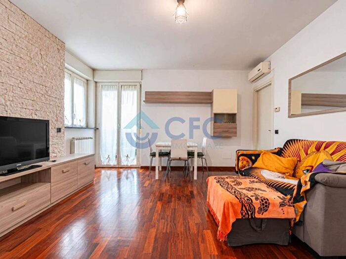 Appartamento bilocale in affitto in Via Trasimeno, Quartiere Adriano, Milano