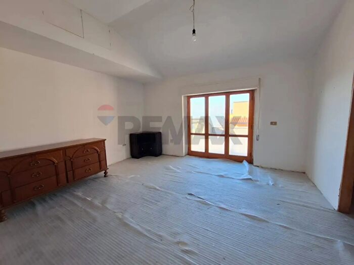 Casa trilocale in affitto in Via Venezia, Trevi