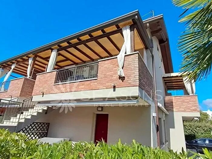 Casa con 5 locali in vendita in Jesolo